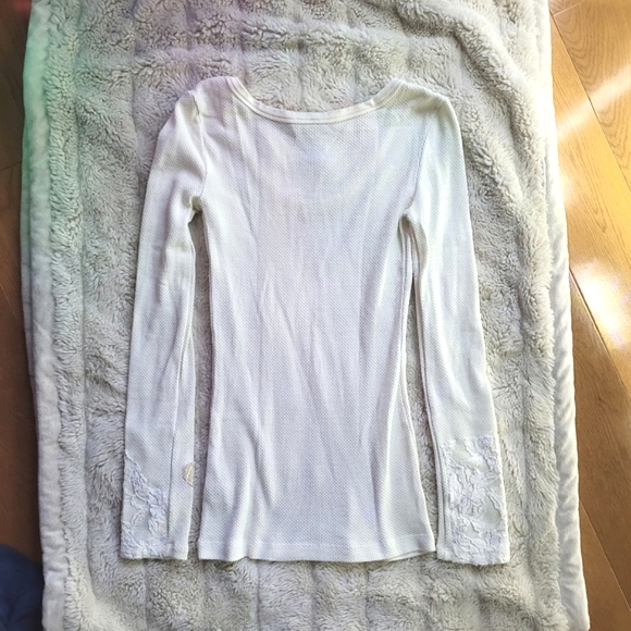 🍒EUC🍒 RARE FREE PEOPLE THERMAL CUFF - Picture 4 of 5